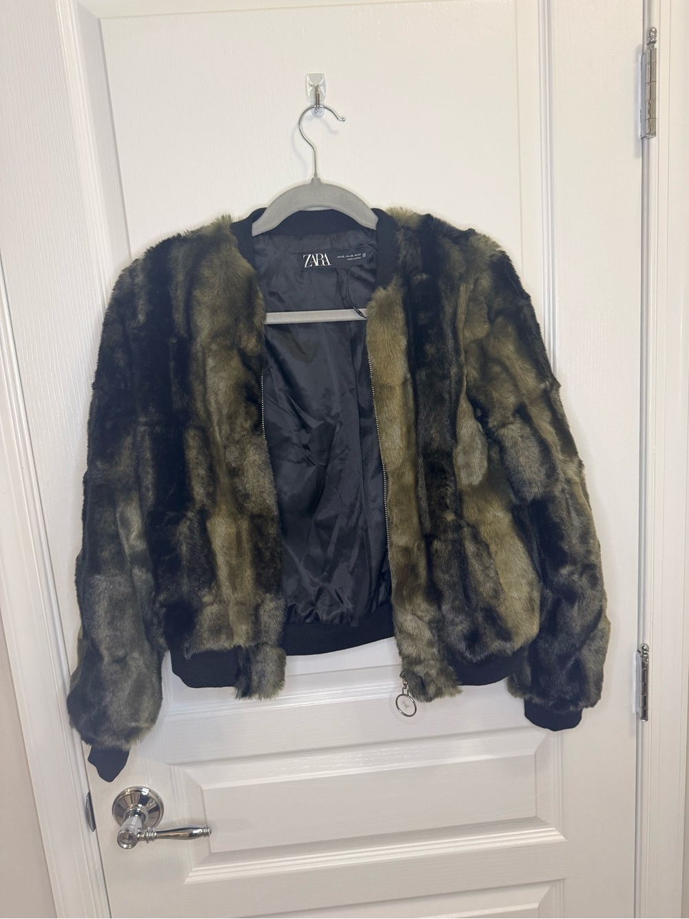 Zara Olive Green Faux Fur Bomber Jacket. NWOT. X-SMALL